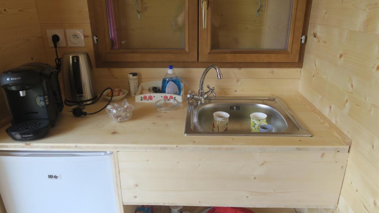 Une Bouteille Au Canal Dieupentale Kültér fotó